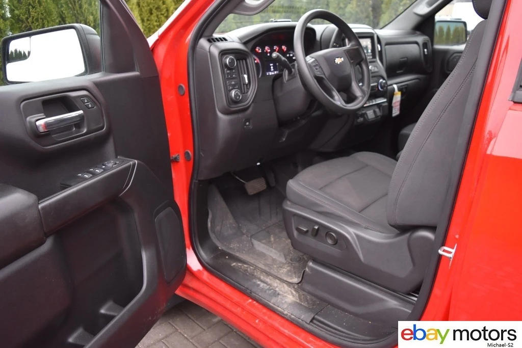 2025 Chevrolet Silverado 4th Gen - Image 13 of 21
