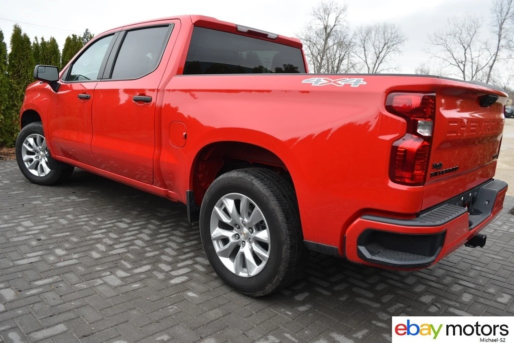 2025 Chevrolet Silverado 4th Gen - Image 8 of 21