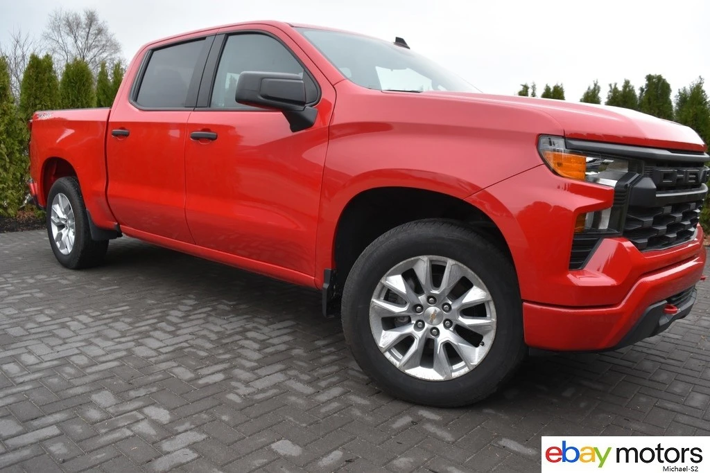 2025 Chevrolet Silverado 4th Gen - Image 3 of 21