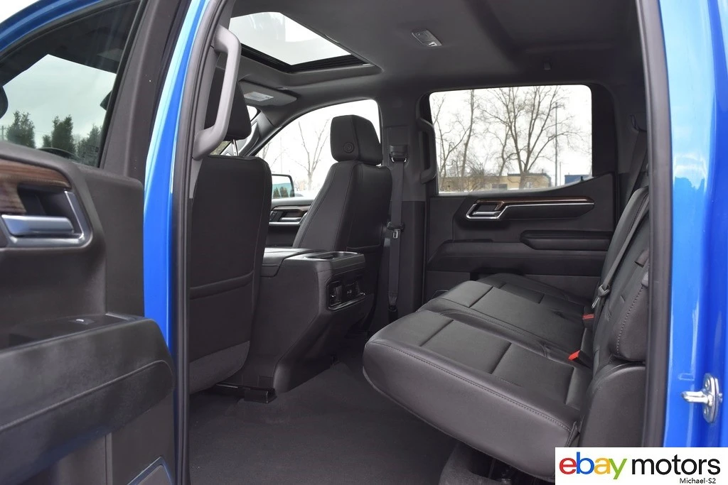 2025 Chevrolet Silverado 4th Gen - Image 14 of 21