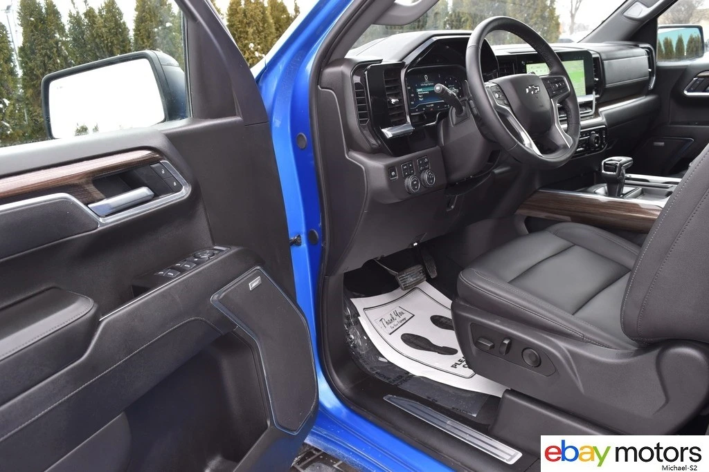 2025 Chevrolet Silverado 4th Gen - Image 13 of 21