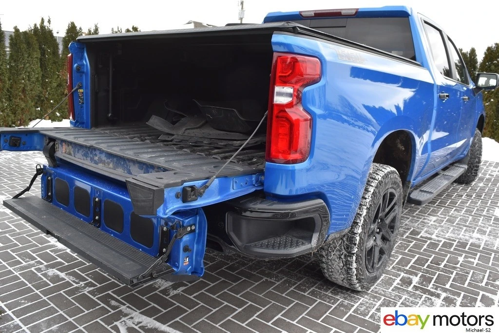 2025 Chevrolet Silverado 4th Gen - Image 19 of 21