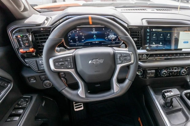 2025 Chevrolet Silverado 4th Gen - Image 5 of 9