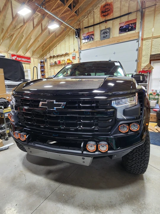 2025 Chevrolet Silverado 4th Gen - Image 19 of 31