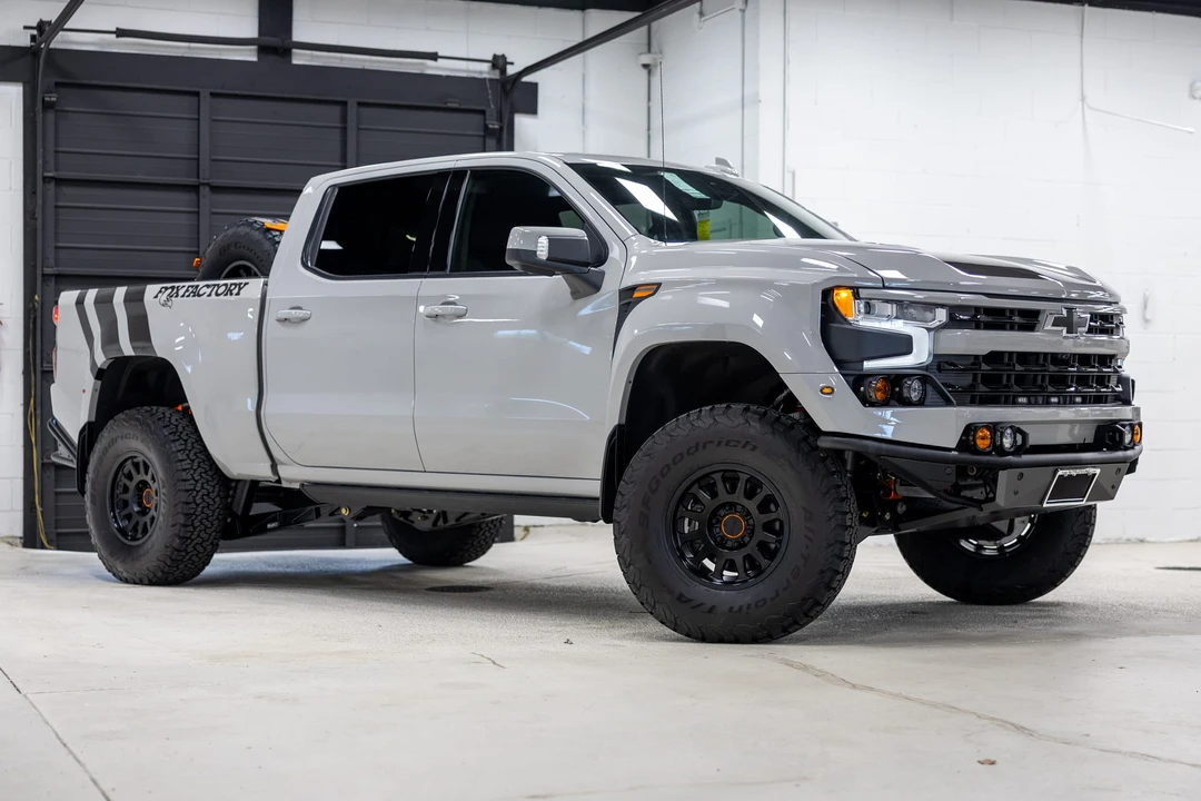 2025 Chevrolet Silverado 4th Gen - Image 9 of 31