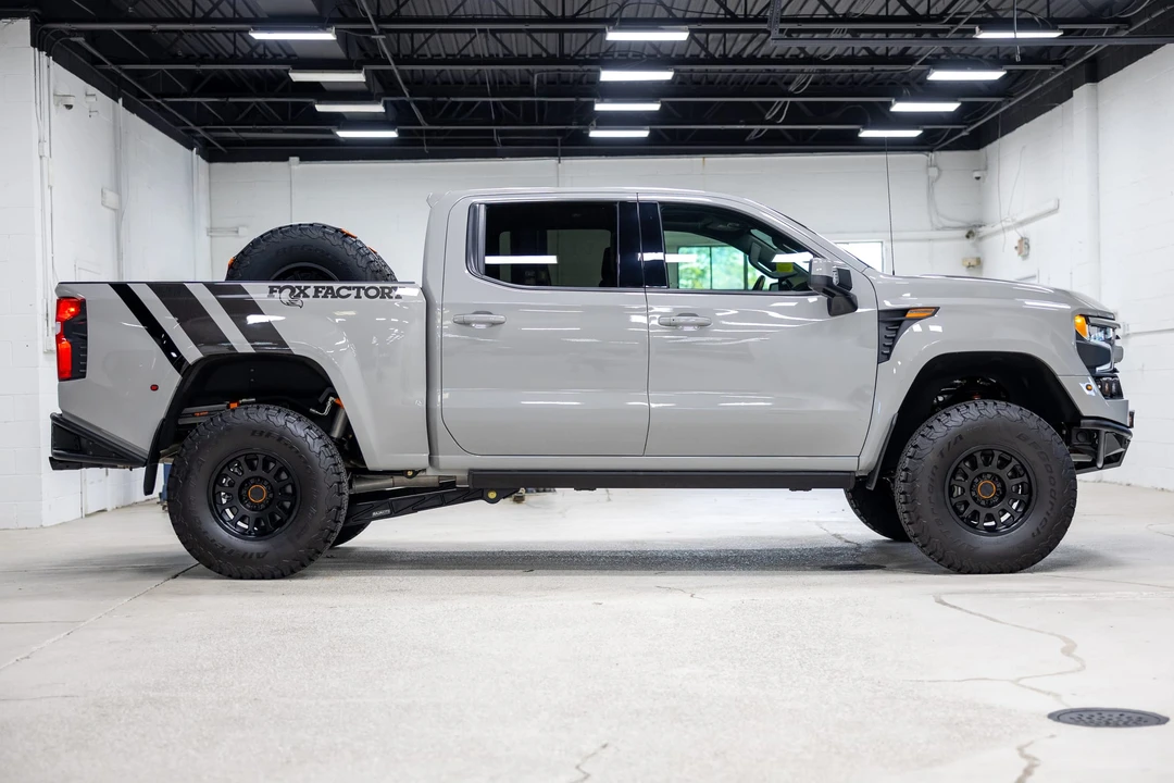 2025 Chevrolet Silverado 4th Gen - Image 10 of 31