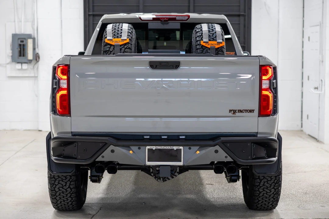 2025 Chevrolet Silverado 4th Gen - Image 13 of 31