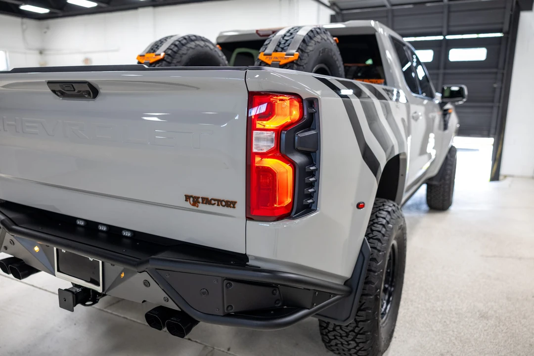 2025 Chevrolet Silverado 4th Gen - Image 28 of 31