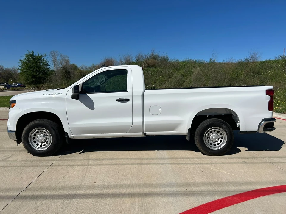 2025 Chevrolet Silverado 4th Gen - Image 4 of 20