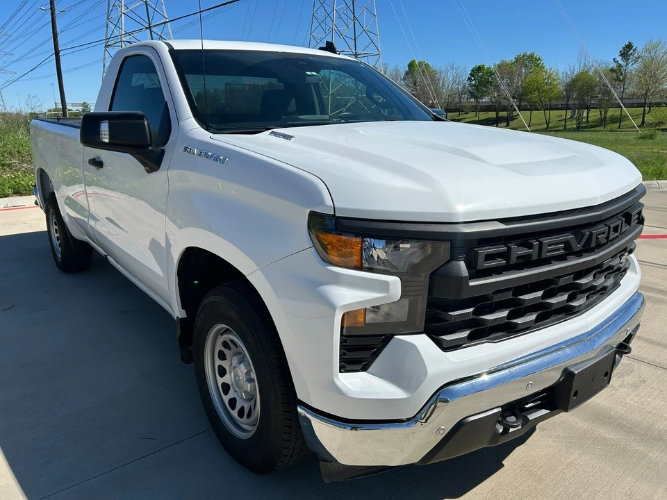 2025 Chevrolet Silverado 4th Gen - Image 2 of 20
