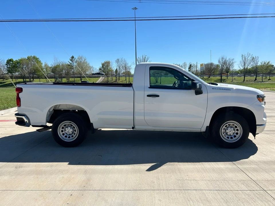 2025 Chevrolet Silverado 4th Gen - Image 3 of 20