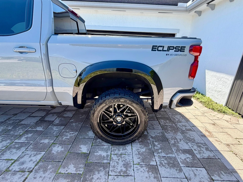 2025 Chevrolet Silverado 4th Gen - Image 29 of 31