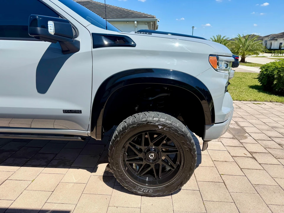 2025 Chevrolet Silverado 4th Gen - Image 31 of 31