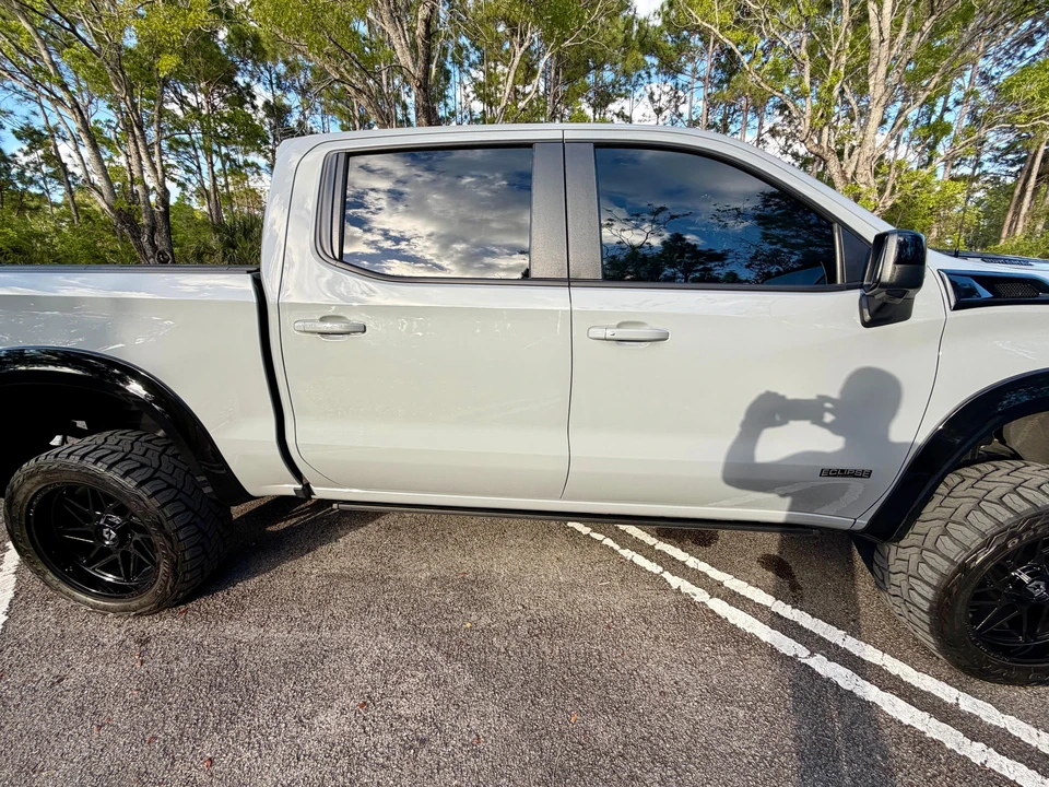 2025 Chevrolet Silverado 4th Gen - Image 26 of 31