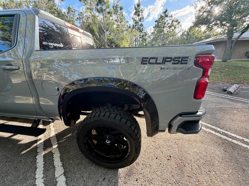 2025 Chevrolet Silverado 4th Gen - Image 22 of 31