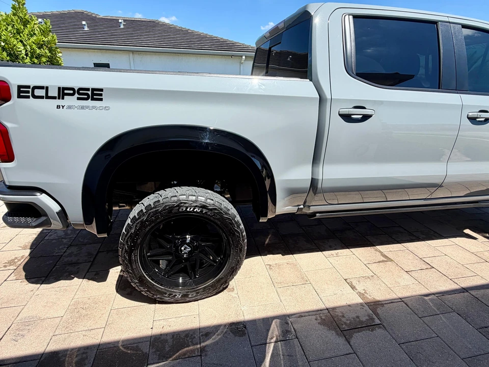 2025 Chevrolet Silverado 4th Gen - Image 30 of 31