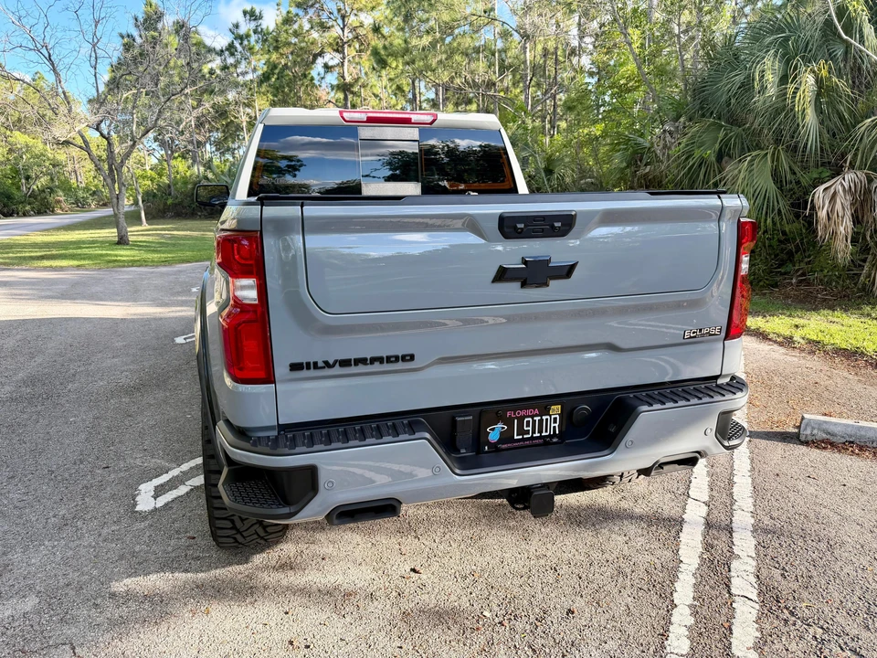 2025 Chevrolet Silverado 4th Gen - Image 10 of 31