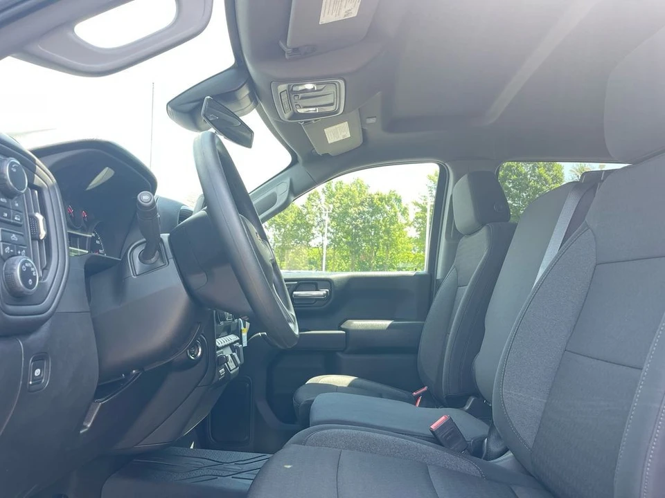 2025 Chevrolet Silverado 4th Gen - Image 9 of 12