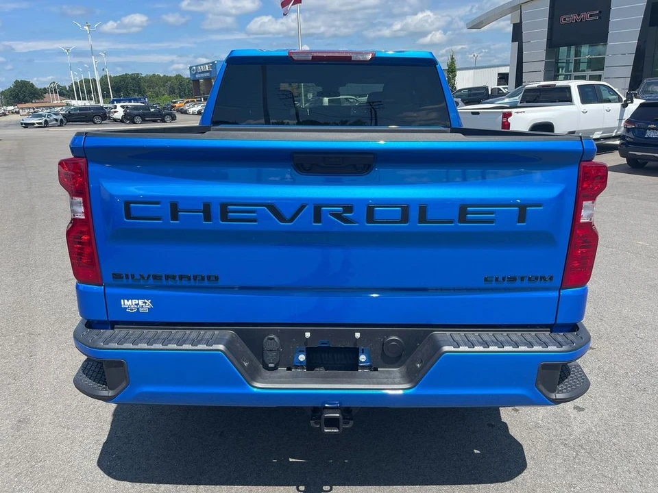 2025 Chevrolet Silverado 4th Gen - Image 4 of 12