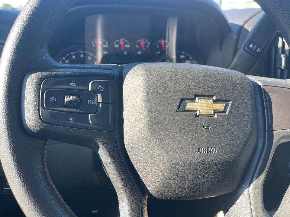 2025 Chevrolet Silverado 4th Gen - Image 15 of 21