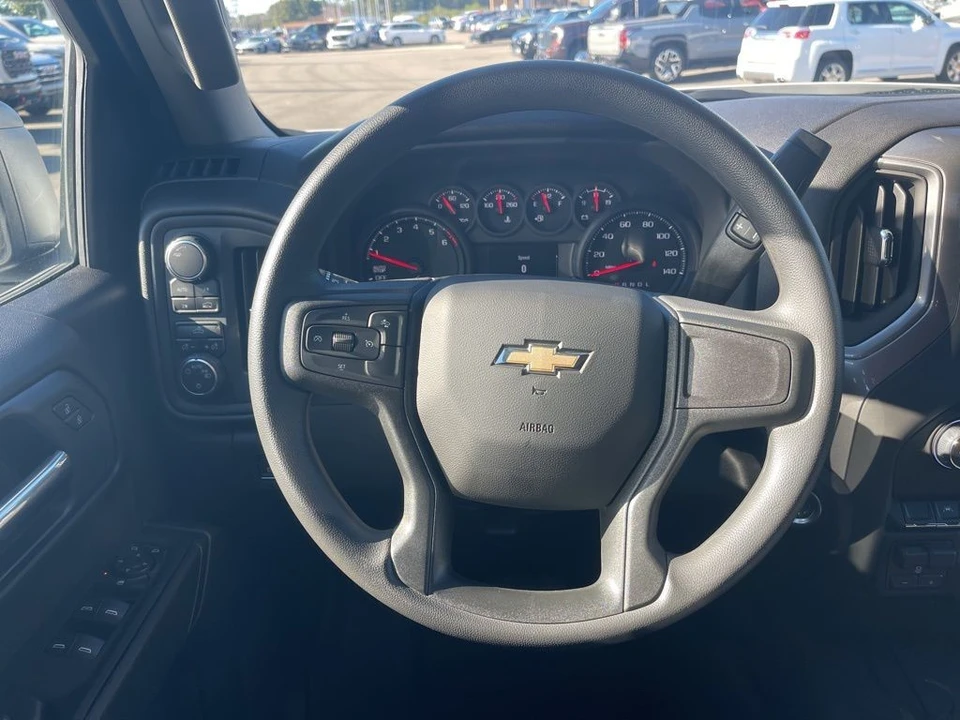 2025 Chevrolet Silverado 4th Gen - Image 14 of 21
