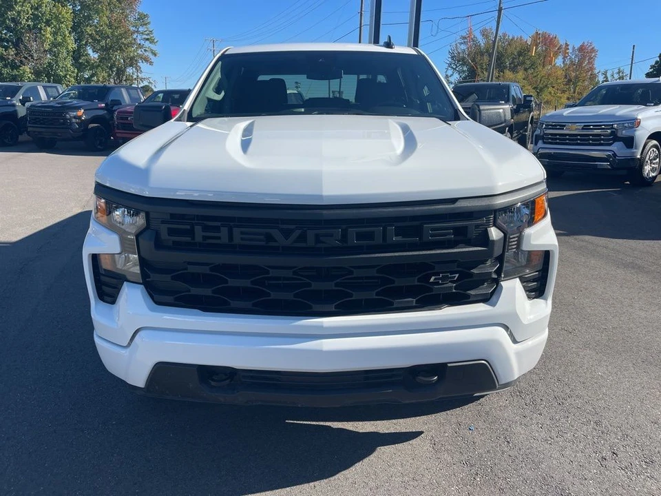 2025 Chevrolet Silverado 4th Gen - Image 8 of 21