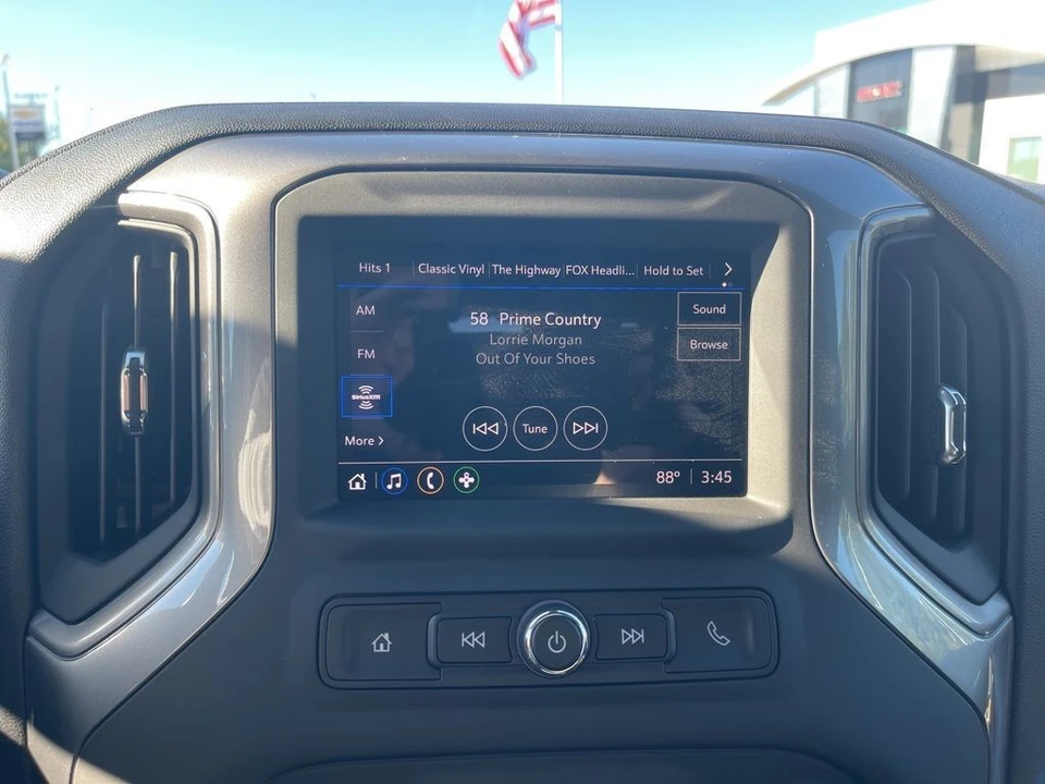 2025 Chevrolet Silverado 4th Gen - Image 16 of 21