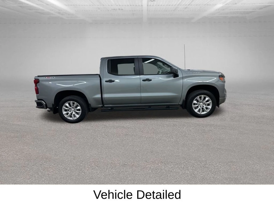 2025 Chevrolet Silverado 4th Gen - Image 11 of 12