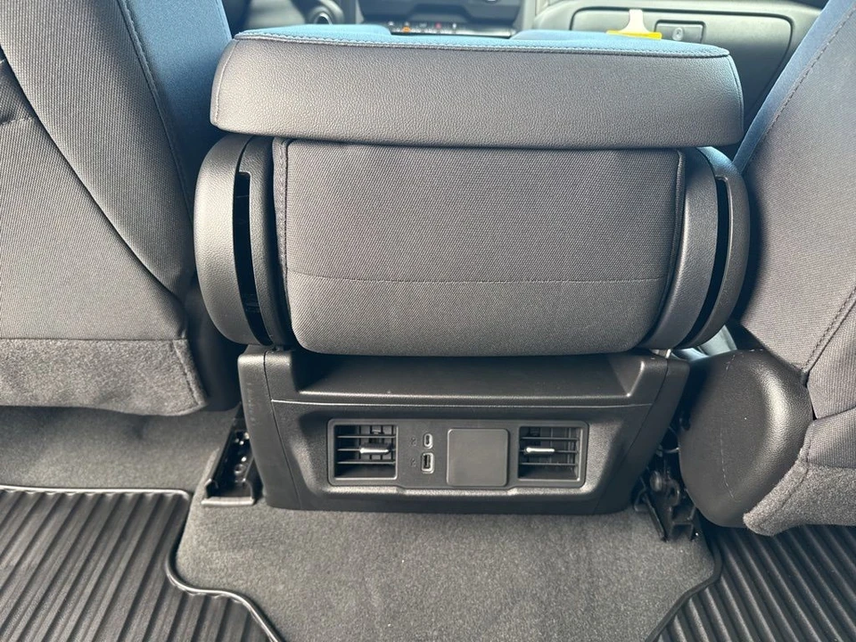 2025 Chevrolet Silverado 4th Gen - Image 13 of 21
