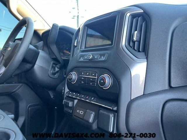 2025 Chevrolet Silverado 4th Gen - Image 26 of 30