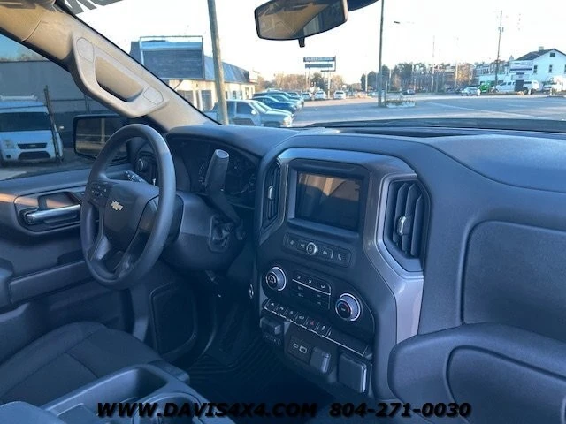 2025 Chevrolet Silverado 4th Gen - Image 23 of 30