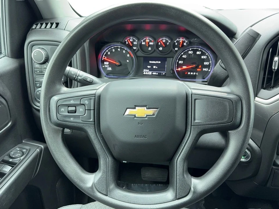 2025 Chevrolet Silverado 4th Gen - Image 18 of 21