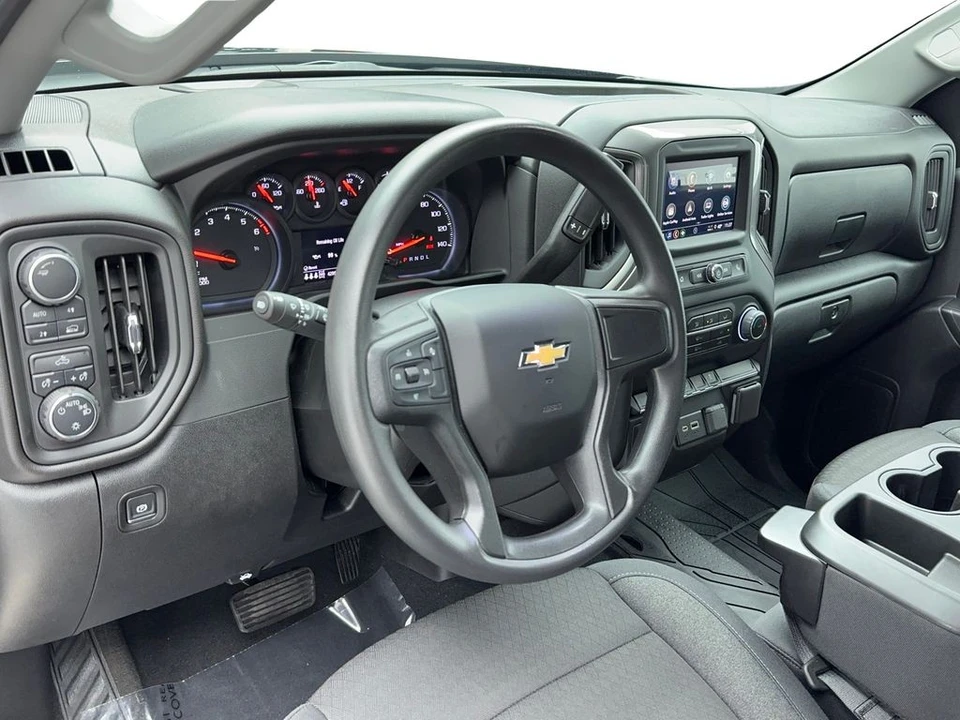 2025 Chevrolet Silverado 4th Gen - Image 14 of 21