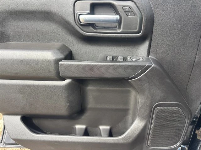 2025 Chevrolet Silverado 4th Gen - Image 20 of 21