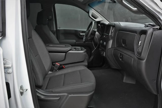 2025 Chevrolet Silverado 4th Gen - Image 16 of 19