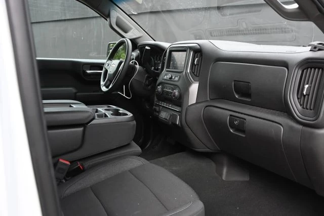 2025 Chevrolet Silverado 4th Gen - Image 15 of 19