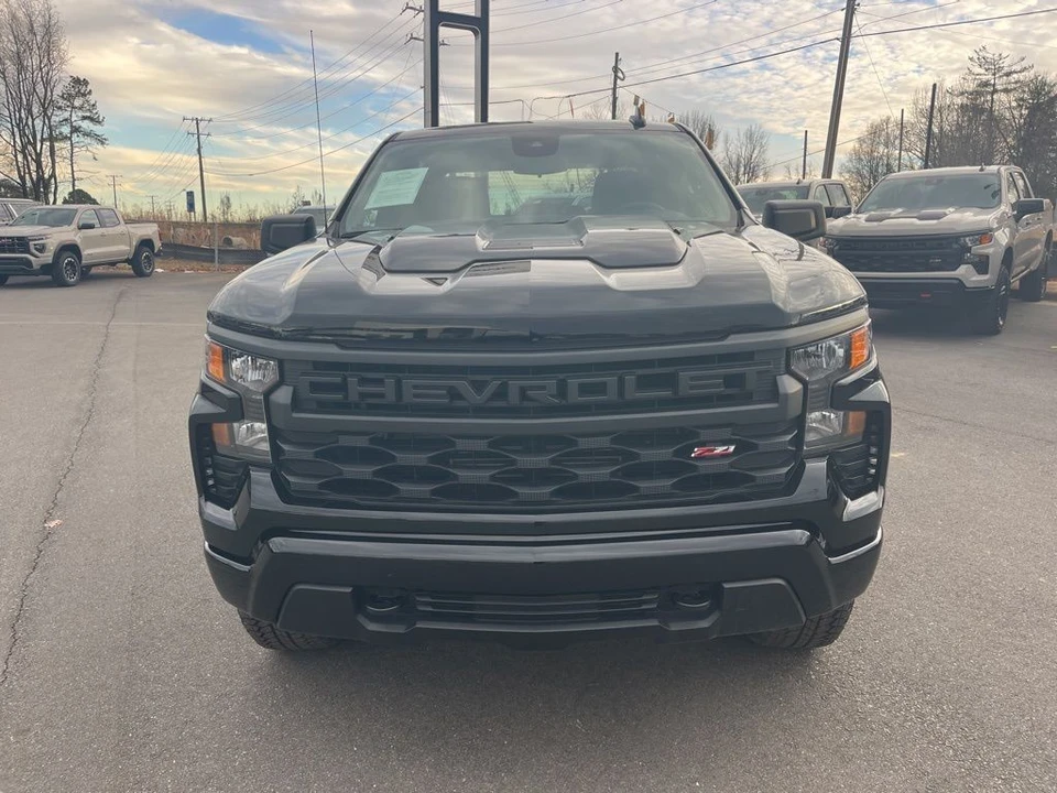 2025 Chevrolet Silverado 4th Gen - Image 8 of 21