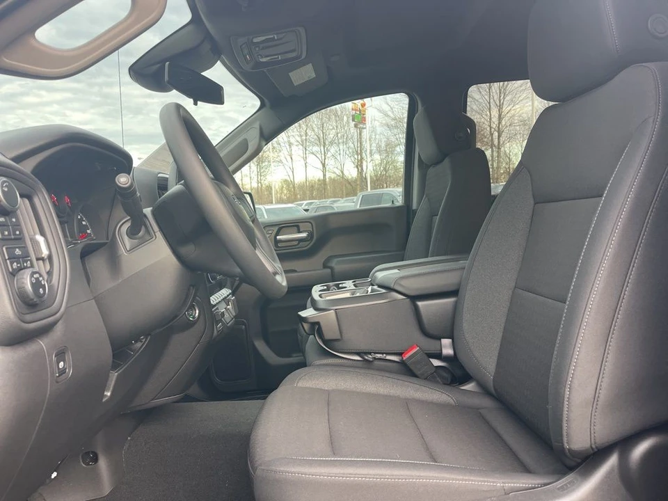 2025 Chevrolet Silverado 4th Gen - Image 10 of 21