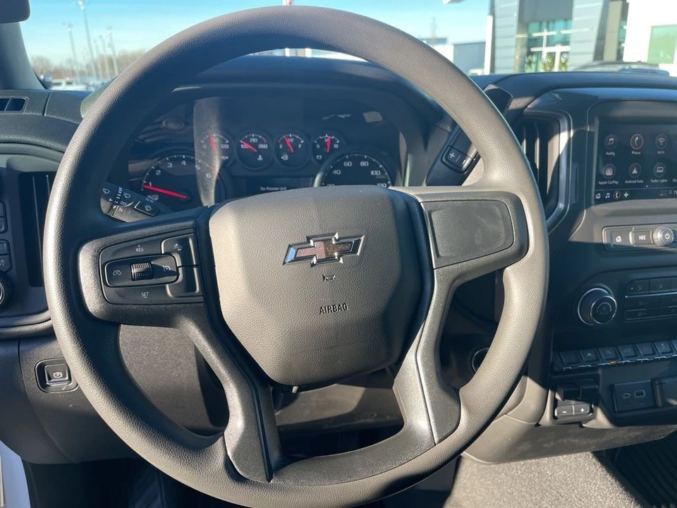 2025 Chevrolet Silverado 4th Gen - Image 16 of 21