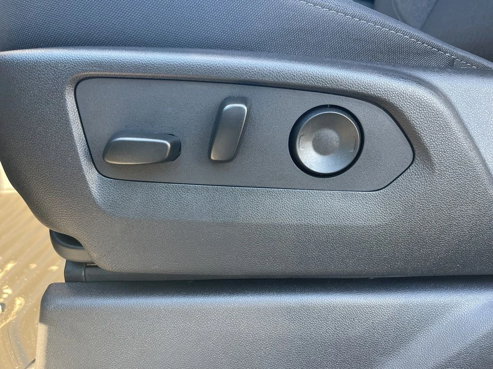 2025 Chevrolet Silverado 4th Gen - Image 11 of 21