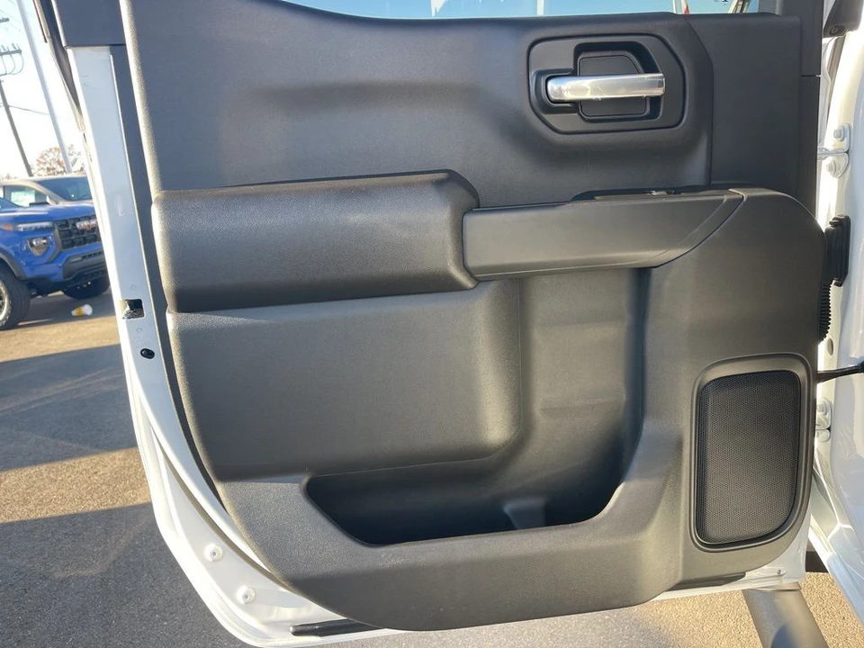 2025 Chevrolet Silverado 4th Gen - Image 12 of 21