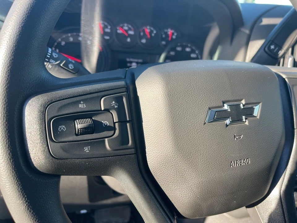 2025 Chevrolet Silverado 4th Gen - Image 17 of 21