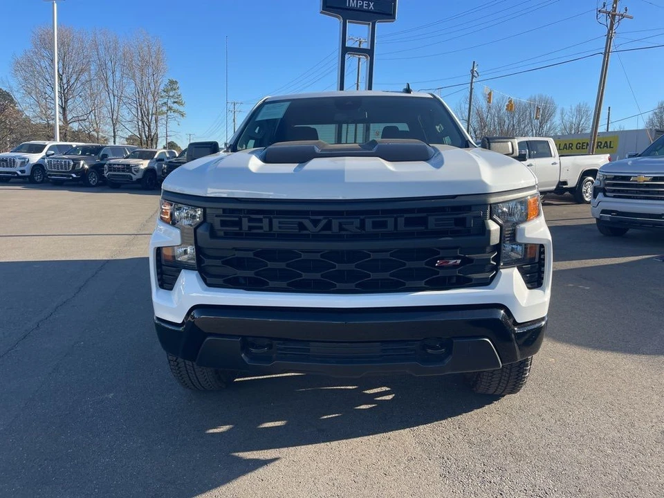 2025 Chevrolet Silverado 4th Gen - Image 8 of 21