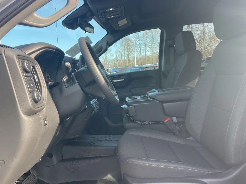 2025 Chevrolet Silverado 4th Gen - Image 11 of 12