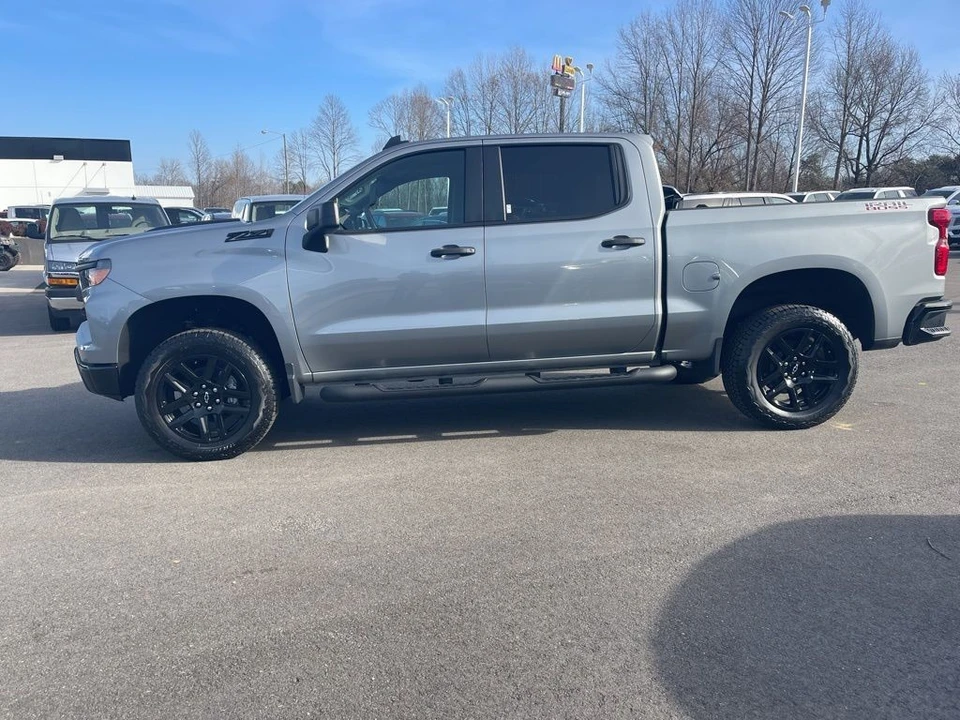 2025 Chevrolet Silverado 4th Gen - Image 2 of 12