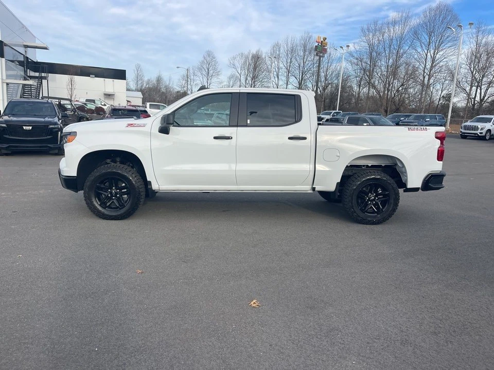 2025 Chevrolet Silverado 4th Gen - Image 2 of 21