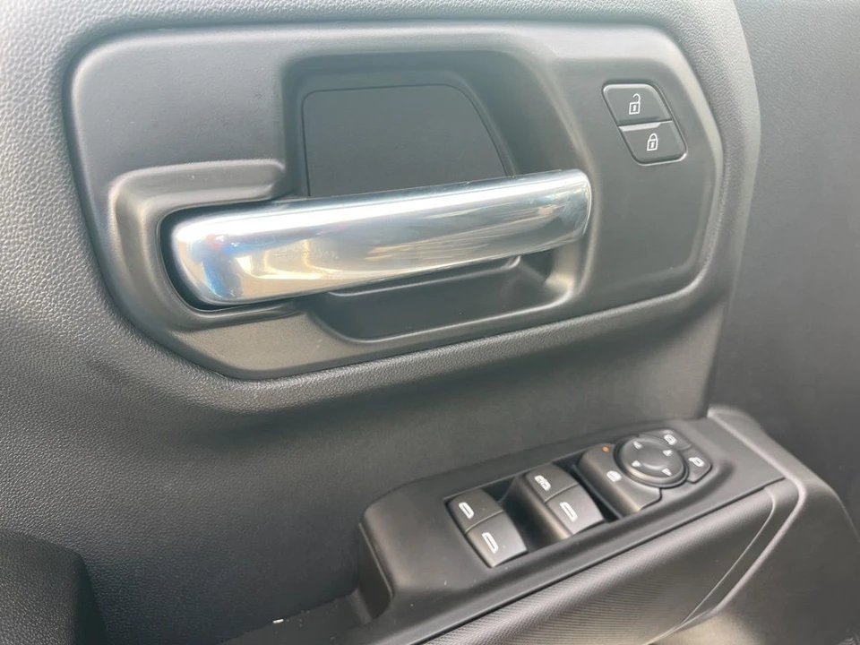 2025 Chevrolet Silverado 4th Gen - Image 10 of 21