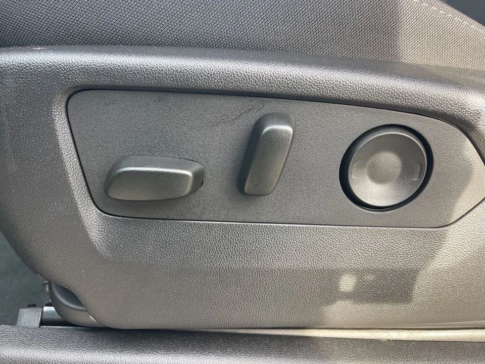 2025 Chevrolet Silverado 4th Gen - Image 12 of 21