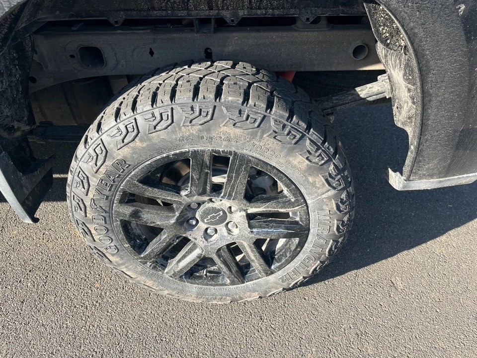 2025 Chevrolet Silverado 4th Gen - Image 11 of 12