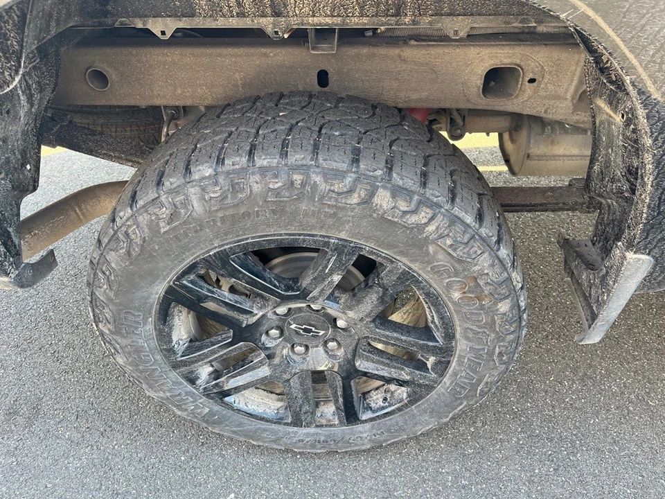 2025 Chevrolet Silverado 4th Gen - Image 8 of 12